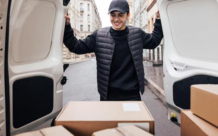 How to Choose the Best Parcel Delivery Taxi Service in Melbo